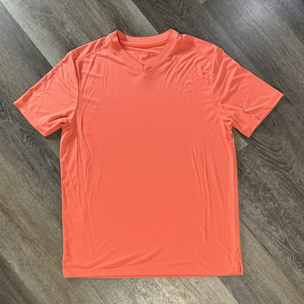 Tommy Bahama Men's T-Shirt Small Coral Short Sleeve Soft Lightweight Casual